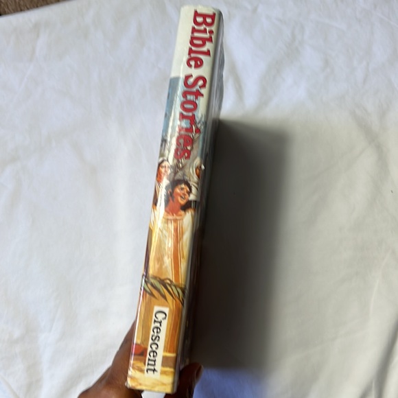 Kids Bible stories old & New Testament 2 volume in one pre- loved but unread - Picture 2 of 10